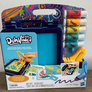 DohVinci by Play-Doh On The Go Art Studio